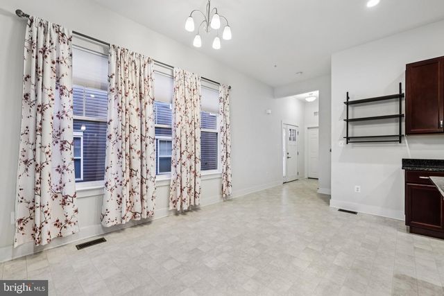 2810 TOWN VIEW CIR, New Windsor, MD 21776