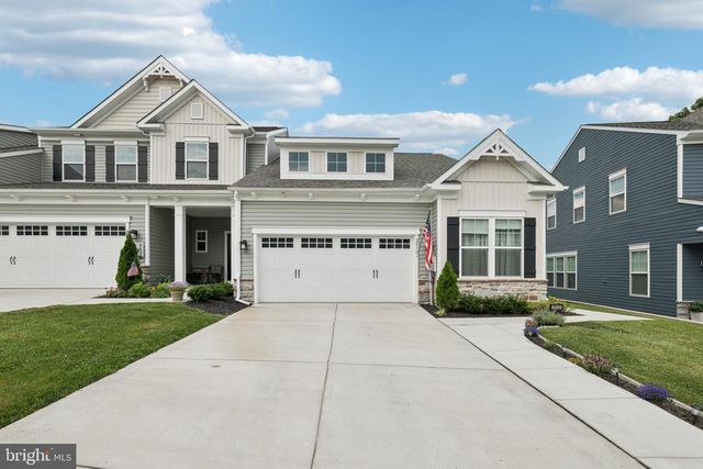 2810 TOWN VIEW CIR, New Windsor, MD 21776