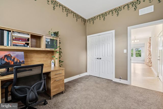 2810 TOWN VIEW CIR, New Windsor, MD 21776