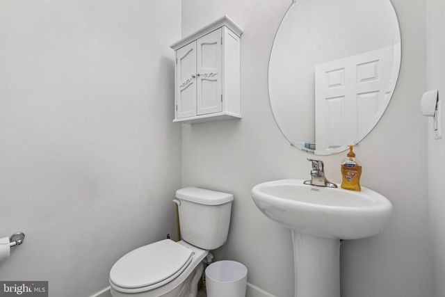 2810 TOWN VIEW CIR, New Windsor, MD 21776