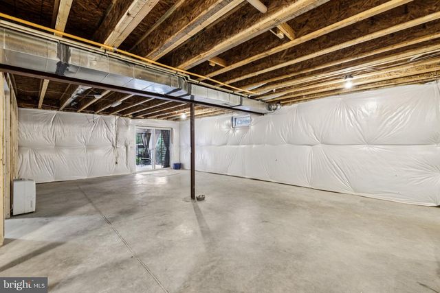 2810 TOWN VIEW CIR, New Windsor, MD 21776