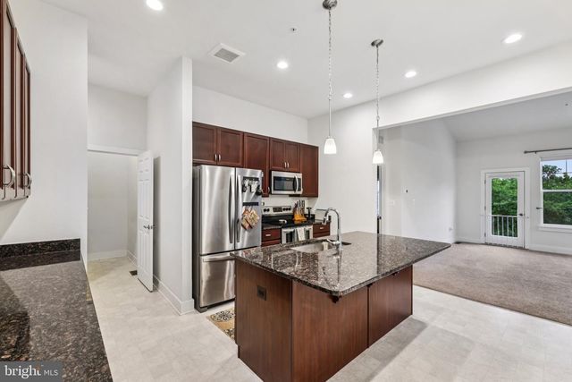 2810 TOWN VIEW CIR, New Windsor, MD 21776