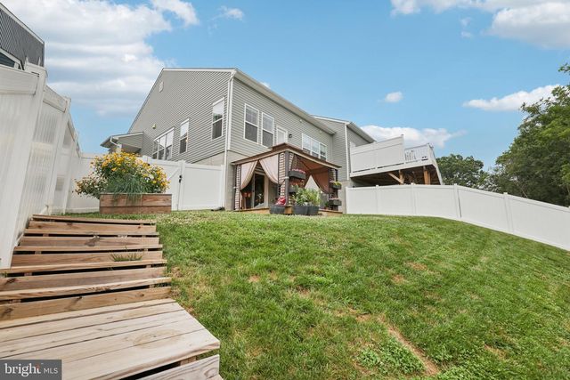 2810 TOWN VIEW CIR, New Windsor, MD 21776