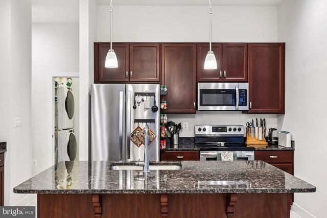 2810 TOWN VIEW CIR, New Windsor, MD 21776