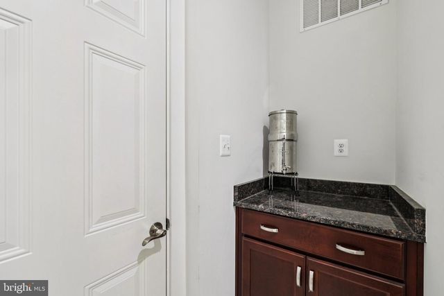 2810 TOWN VIEW CIR, New Windsor, MD 21776