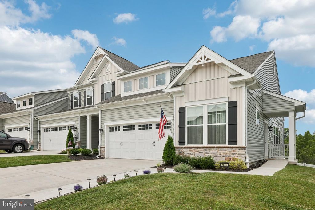 2810 TOWN VIEW CIR, New Windsor, MD 21776