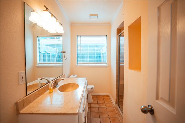 6321 Kristin Dr, Corpus Christi, TX 78414