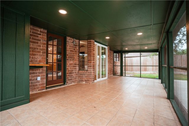 6321 Kristin Dr, Corpus Christi, TX 78414