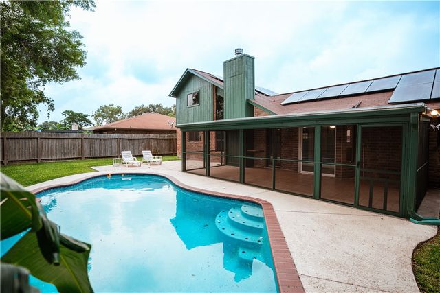 6321 Kristin Dr, Corpus Christi, TX 78414