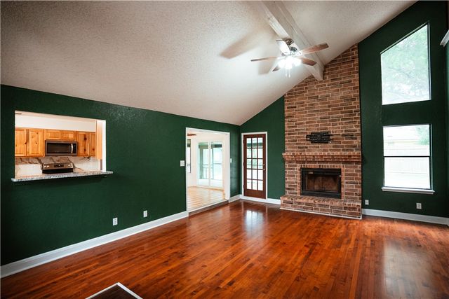 6321 Kristin Dr, Corpus Christi, TX 78414
