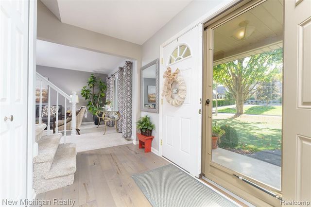 9201 Burning Tree Drive, Grand Blanc, MI 48439