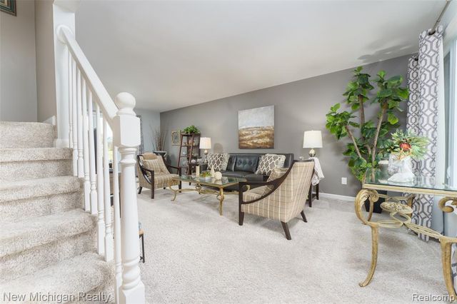 9201 Burning Tree Drive, Grand Blanc, MI 48439