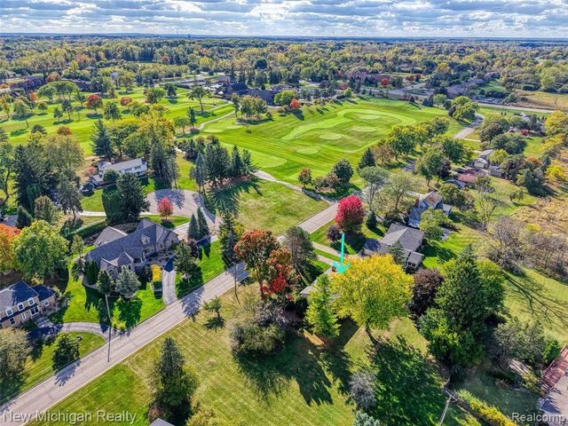 9201 Burning Tree Drive, Grand Blanc, MI 48439