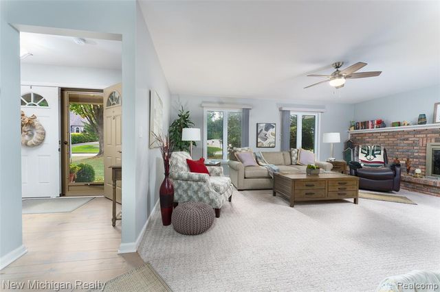 9201 Burning Tree Drive, Grand Blanc, MI 48439
