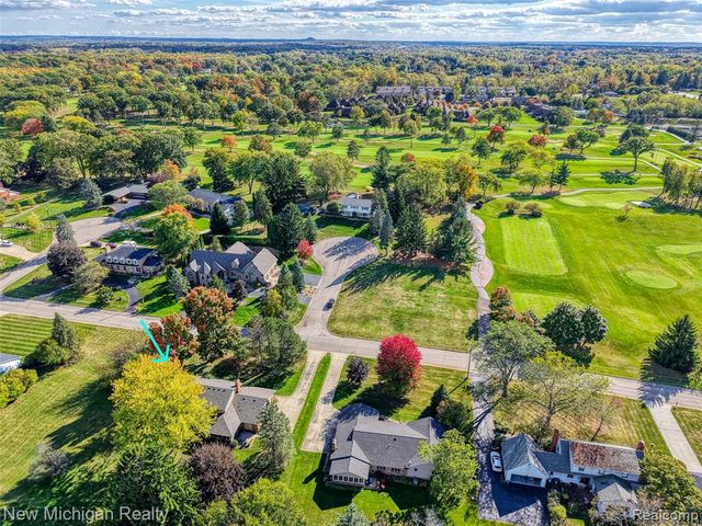 9201 Burning Tree Drive, Grand Blanc, MI 48439
