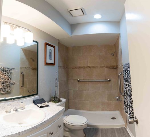 13769 Brookgreen Circle, Dallas, TX 75240