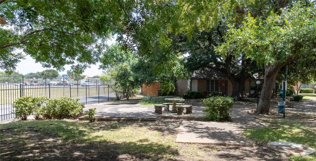 13769 Brookgreen Circle, Dallas, TX 75240