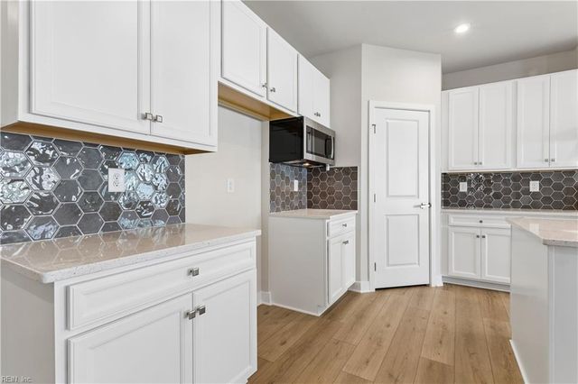 1504 Charlie ST, Chesapeake, VA 23322