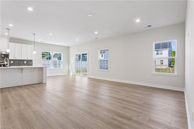 1504 Charlie ST, Chesapeake, VA 23322