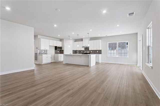 1504 Charlie ST, Chesapeake, VA 23322