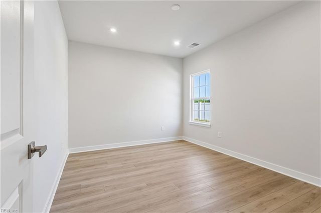 1504 Charlie ST, Chesapeake, VA 23322