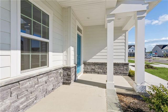 1504 Charlie ST, Chesapeake, VA 23322