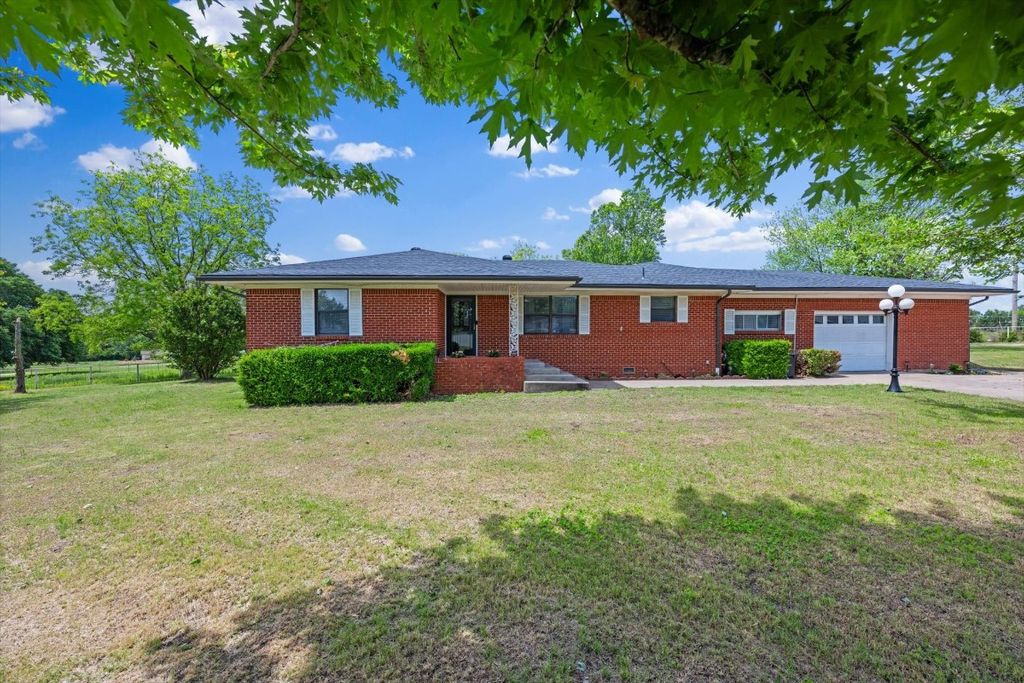 44903 Hardesty Road, Shawnee, OK 74801