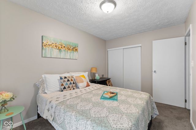 159 Village Road, Bargersville, IN 46106