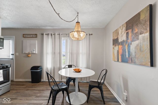 159 Village Road, Bargersville, IN 46106