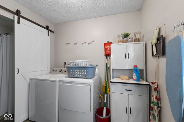 159 Village Road, Bargersville, IN 46106