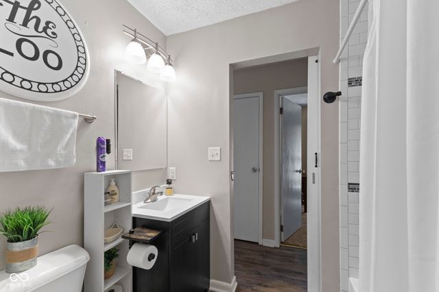 159 Village Road, Bargersville, IN 46106