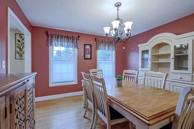 91 Edgewood Ave, Haverhill, MA 01832