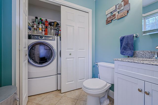 91 Edgewood Ave, Haverhill, MA 01832