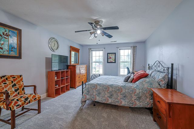 91 Edgewood Ave, Haverhill, MA 01832