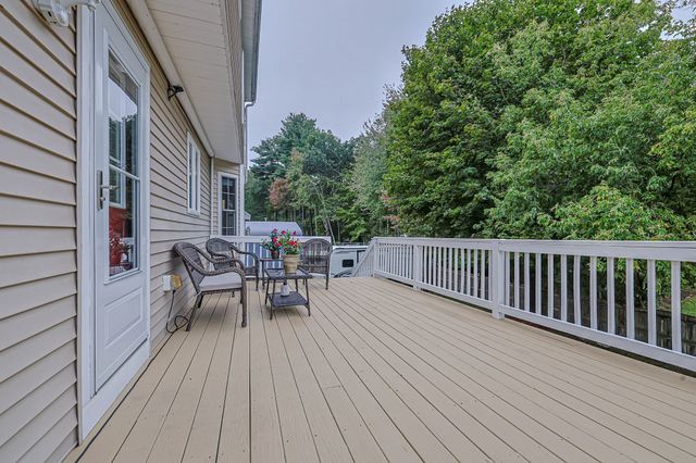 91 Edgewood Ave, Haverhill, MA 01832