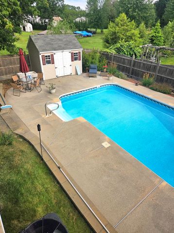 91 Edgewood Ave, Haverhill, MA 01832