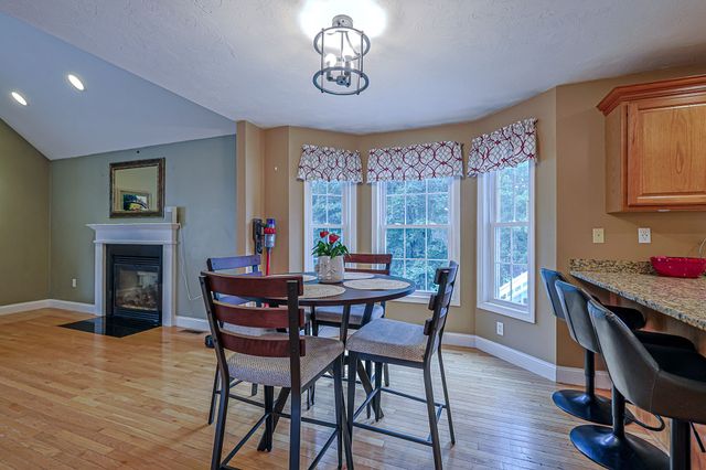 91 Edgewood Ave, Haverhill, MA 01832