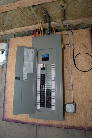 14 Recess Lane, Warwick, RI 02886