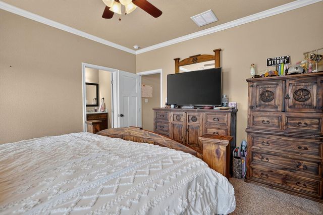 4001 Golden Eagle Drive, Bryan, TX 77808