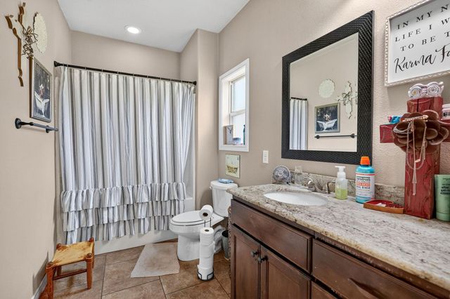 4001 Golden Eagle Drive, Bryan, TX 77808