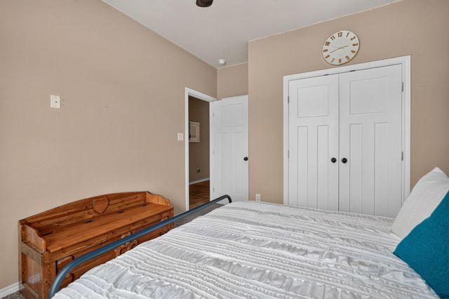 4001 Golden Eagle Drive, Bryan, TX 77808