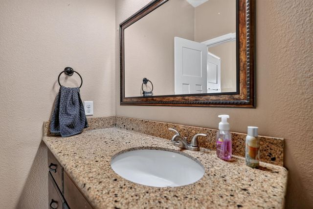 4001 Golden Eagle Drive, Bryan, TX 77808