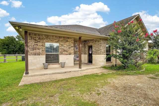 4001 Golden Eagle Drive, Bryan, TX 77808