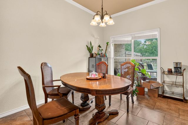 4001 Golden Eagle Drive, Bryan, TX 77808