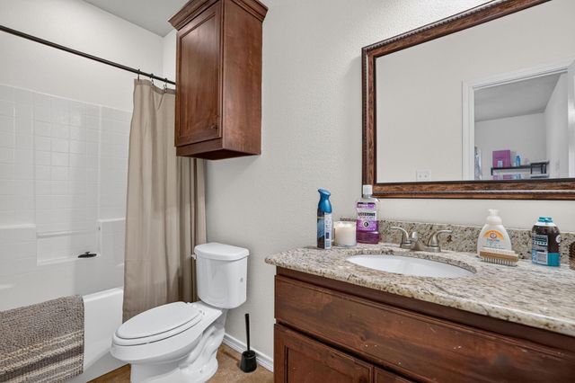 4001 Golden Eagle Drive, Bryan, TX 77808