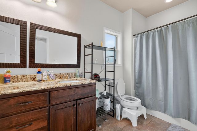 4001 Golden Eagle Drive, Bryan, TX 77808