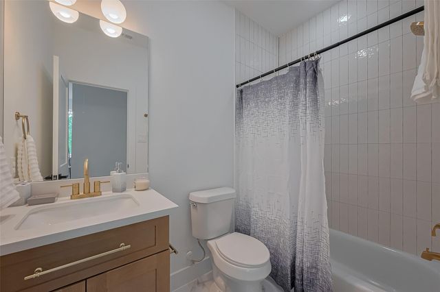 778 Mansfield St, Houston, TX 77091