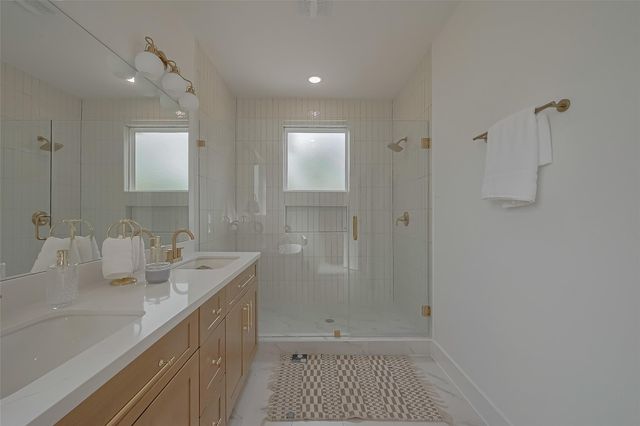 778 Mansfield St, Houston, TX 77091