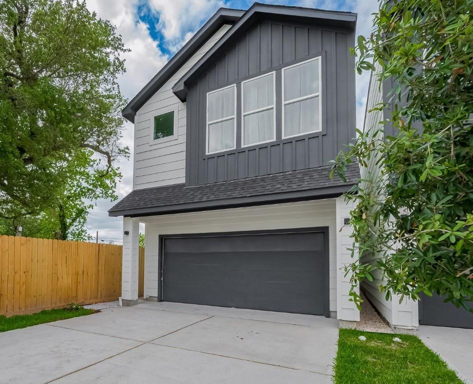 778 Mansfield St, Houston, TX 77091