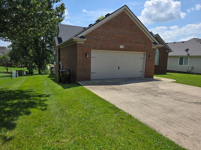 709 Hackney Court, Richmond, KY 40475